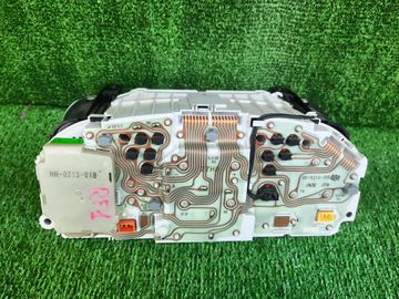 ЩИТОК ПРИБОРОВ НА HONDA STEPWGN RF1 B20B