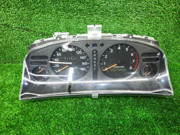 ЩИТОК ПРИБОРОВ НА TOYOTA CARIB AE111 4A-FE