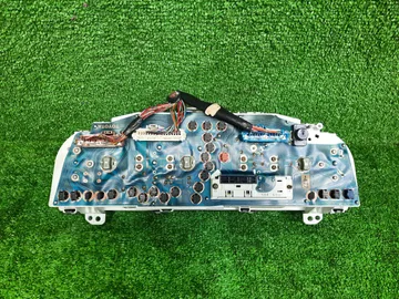 ЩИТОК ПРИБОРОВ НА TOYOTA CARINA AT210 4A-GE