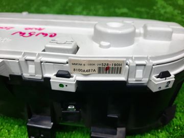 ЩИТОК ПРИБОРОВ НА MITSUBISHI OUTLANDER CW5W 4B12