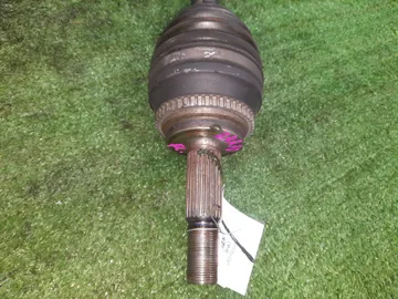 ПРИВОД НА TOYOTA NOAH ZRR70G 3ZR-FE