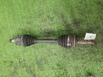 ПРИВОД НА TOYOTA NOAH AZR65G 1AZ-FSE