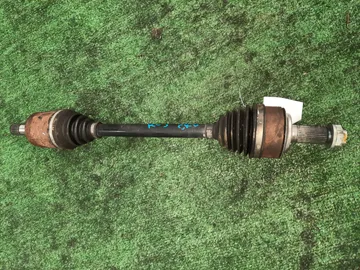 ПРИВОД НА HONDA VEZEL RU3 LEB