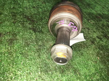 ПРИВОД НА HONDA VEZEL RU3 LEB