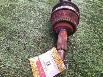 ПРИВОД НА MITSUBISHI CHARIOT GRANDIS N84W 4G64