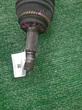 ПРИВОД НА TOYOTA NOAH AZR60G 1AZ-FSE