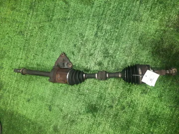 ПРИВОД НА NISSAN LIBERTY RM12 QR20DE