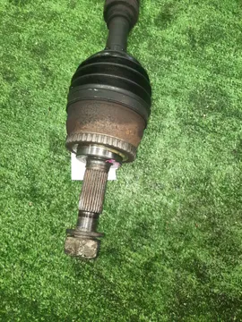 ПРИВОД НА NISSAN LIBERTY RM12 QR20DE