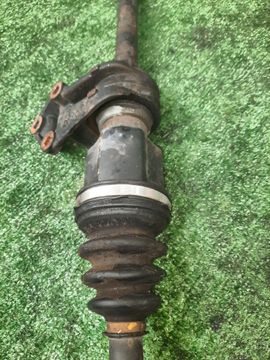 ПРИВОД НА MAZDA AXELA BK5P ZY-VE