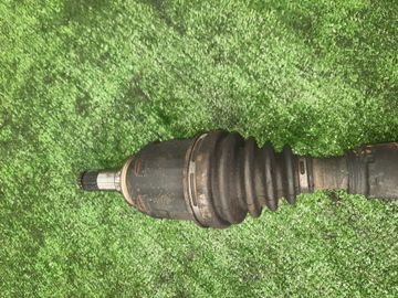 ПРИВОД НА TOYOTA NOAH AZR60G 1AZ-FSE