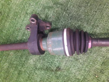 ПРИВОД НА MAZDA CAPELLA GF8P FP-DE