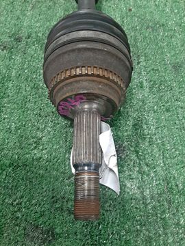 ПРИВОД НА TOYOTA NOAH AZR60G 1AZ-FSE