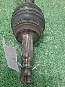 ПРИВОД НА TOYOTA NOAH AZR60G 1AZ-FSE