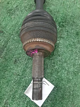 ПРИВОД НА TOYOTA NOAH AZR60G 1AZ-FSE