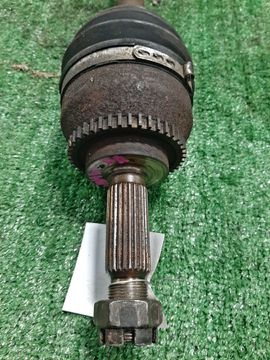 ПРИВОД НА MITSUBISHI CHARIOT GRANDIS N84W 4G64