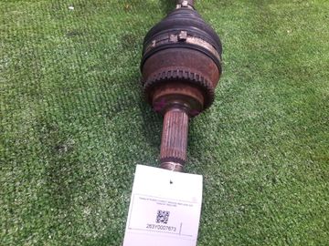 ПРИВОД НА MITSUBISHI CHARIOT GRANDIS N84W 4G64