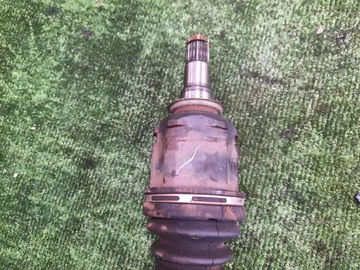 ПРИВОД НА TOYOTA NOAH AZR60 1AZ-FSE