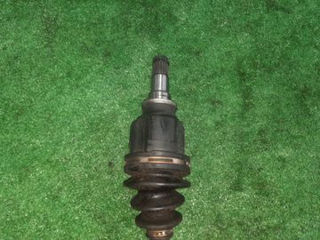 ПРИВОД НА TOYOTA AQUA NHP10 1NZ-FXE