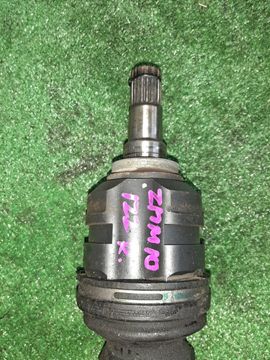 ПРИВОД НА TOYOTA ISIS ZNM10 1ZZ-FE