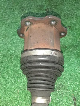 ПРИВОД НА AUDI A6 4G2 CHV