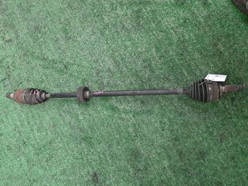 ПРИВОД НА HONDA FIT GD1 L13A