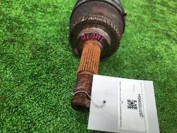 ПРИВОД НА NISSAN BASSARA JHU30 VQ30DE