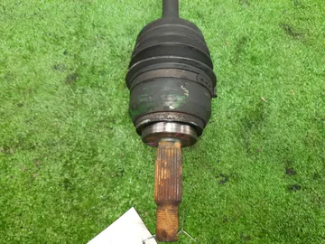 ПРИВОД НА MITSUBISHI DIAMANTE F27A 6G72