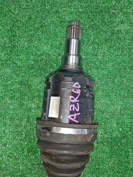 ПРИВОД НА TOYOTA NOAH AZR60 1AZ-FSE