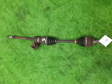 ПРИВОД НА MAZDA AXELA BK5P ZY-VE