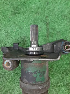 ПРИВОД НА ISUZU WIZARD UES25 6VD1