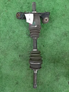 ПРИВОД НА ISUZU WIZARD UES25 6VD1