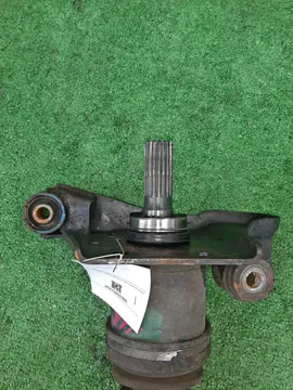 ПРИВОД НА ISUZU WIZARD UES25 6VD1