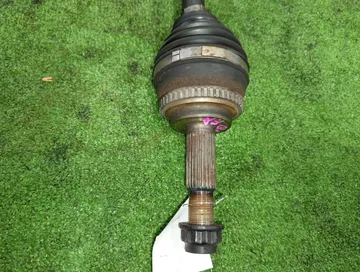 ПРИВОД НА TOYOTA ISIS ZGM10G 2ZR-FAE