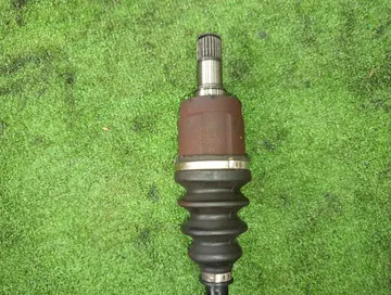 ПРИВОД НА HONDA FIT GD1 L13A