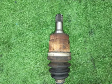 ПРИВОД НА HONDA FIT GD1 L13A