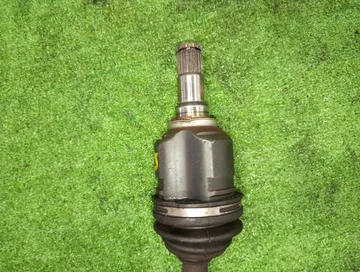 ПРИВОД НА TOYOTA PORTE NNP10 2NZ-FE