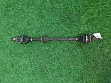 ПРИВОД НА TOYOTA VOXY ZWR80G 2ZR-FXE