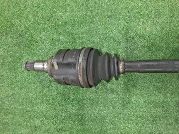 ПРИВОД НА TOYOTA ISIS ZNM10G 1ZZ-FE