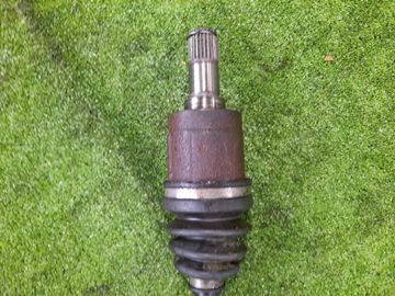 ПРИВОД НА HONDA FIT ARIA GD6 L13A