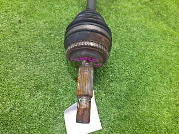 ПРИВОД НА TOYOTA ISIS ZNM10G 1ZZ-FE