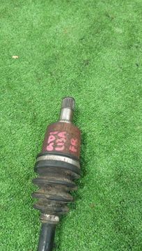 ПРИВОД НА HONDA FIT GD1 L13A