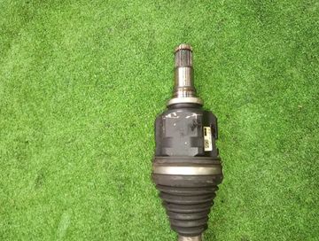 ПРИВОД НА TOYOTA ISIS ZGM10W 2ZR-FAE