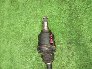 ПРИВОД НА TOYOTA ISIS ZNM10G 1ZZ-FE