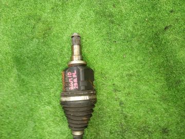 ПРИВОД НА TOYOTA ISIS ZGM10W 2ZR-FAE