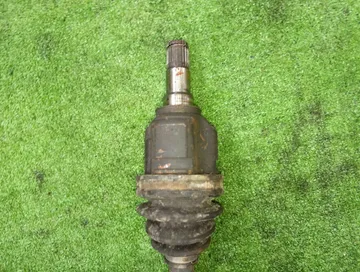 ПРИВОД НА TOYOTA COROLLA FIELDER NZE141G 1NZ-FE