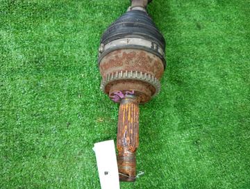 ПРИВОД НА MITSUBISHI CHARIOT GRANDIS N84W 4G64