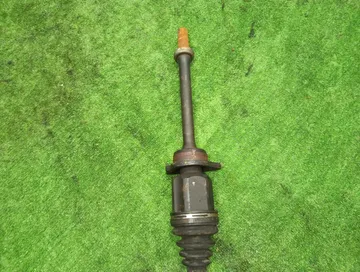 ПРИВОД НА TOYOTA ISIS ANM10W 1AZ-FSE