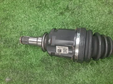 ПРИВОД НА TOYOTA ISIS ANM10W 1AZ-FSE