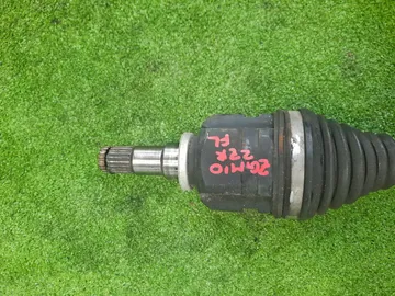 ПРИВОД НА TOYOTA ISIS ZGM10W 2ZR-FAE