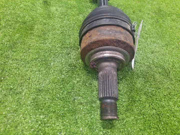 ПРИВОД НА HONDA FIT GD2 L13A
